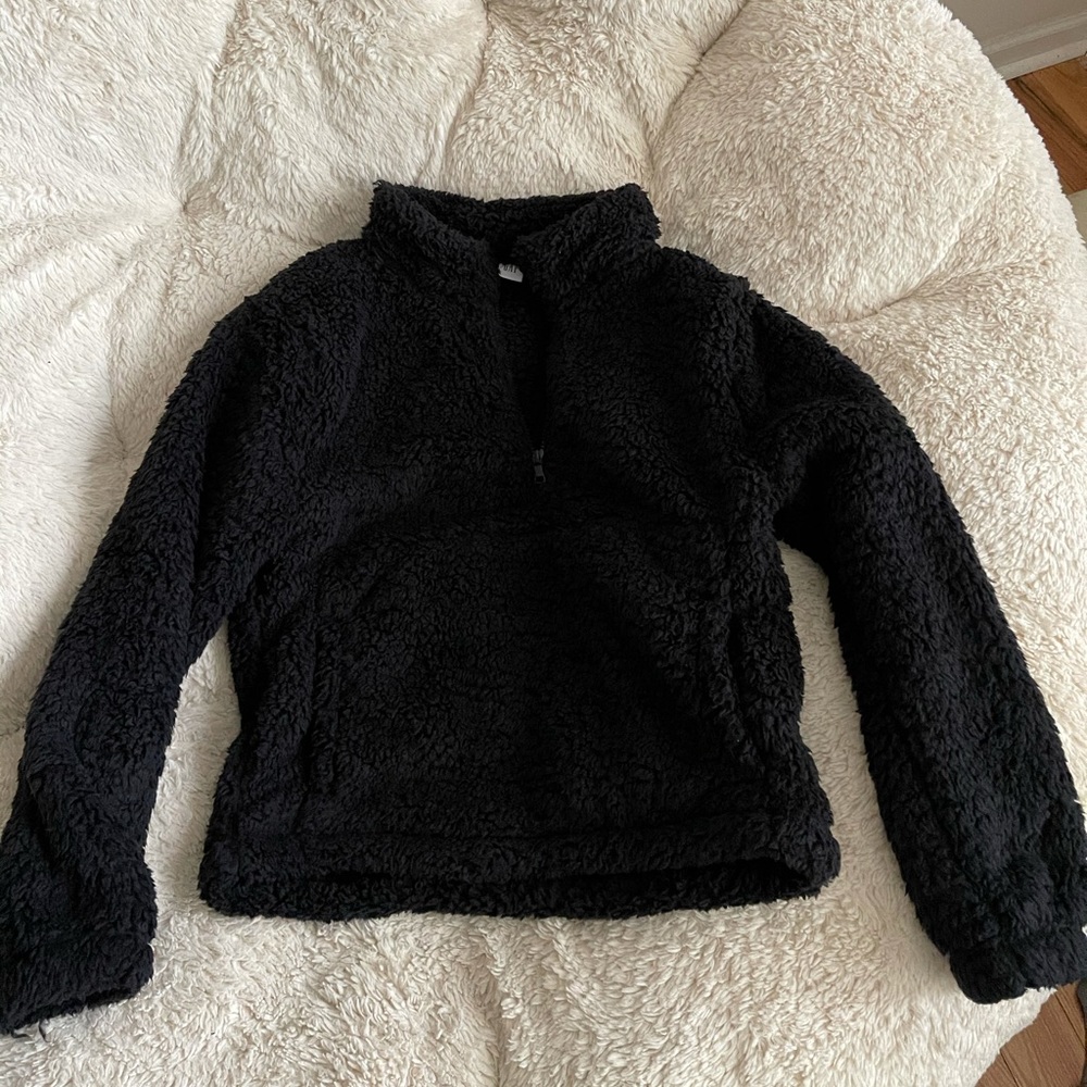 Black Sherpa Pullover